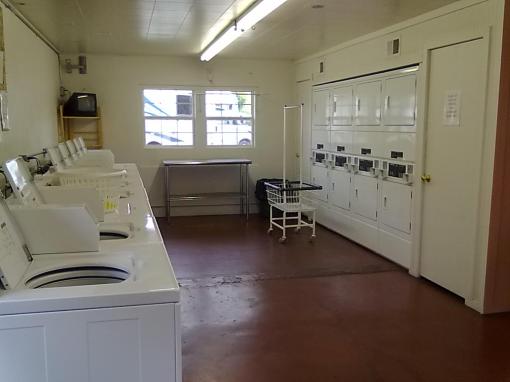 Travelers World, Laundry